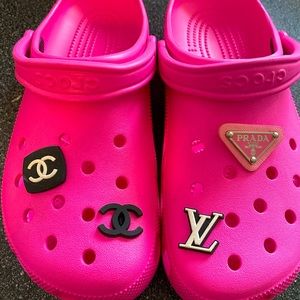 Pink crocs (with designer jibbits)